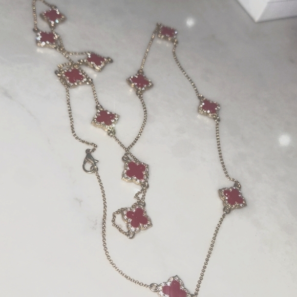 Neiman Marcus Swarovski look of van cleef 30inch red yellow gold 18k rhod plated - Picture 3 of 7